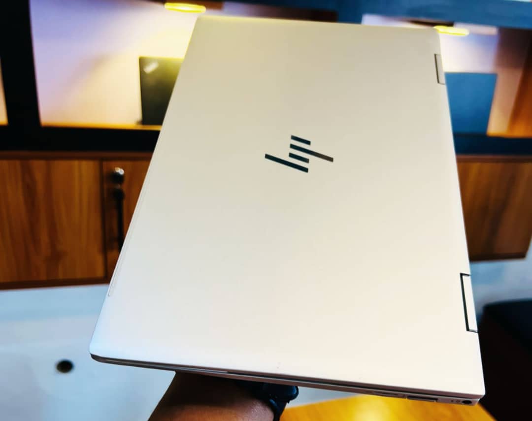 HP EliteBook 840 G5 i7– Laptop Yihuta kandi Yizewe Price: 420,000frw